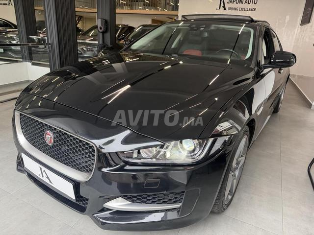 Jaguar XE R sport toit panoramique