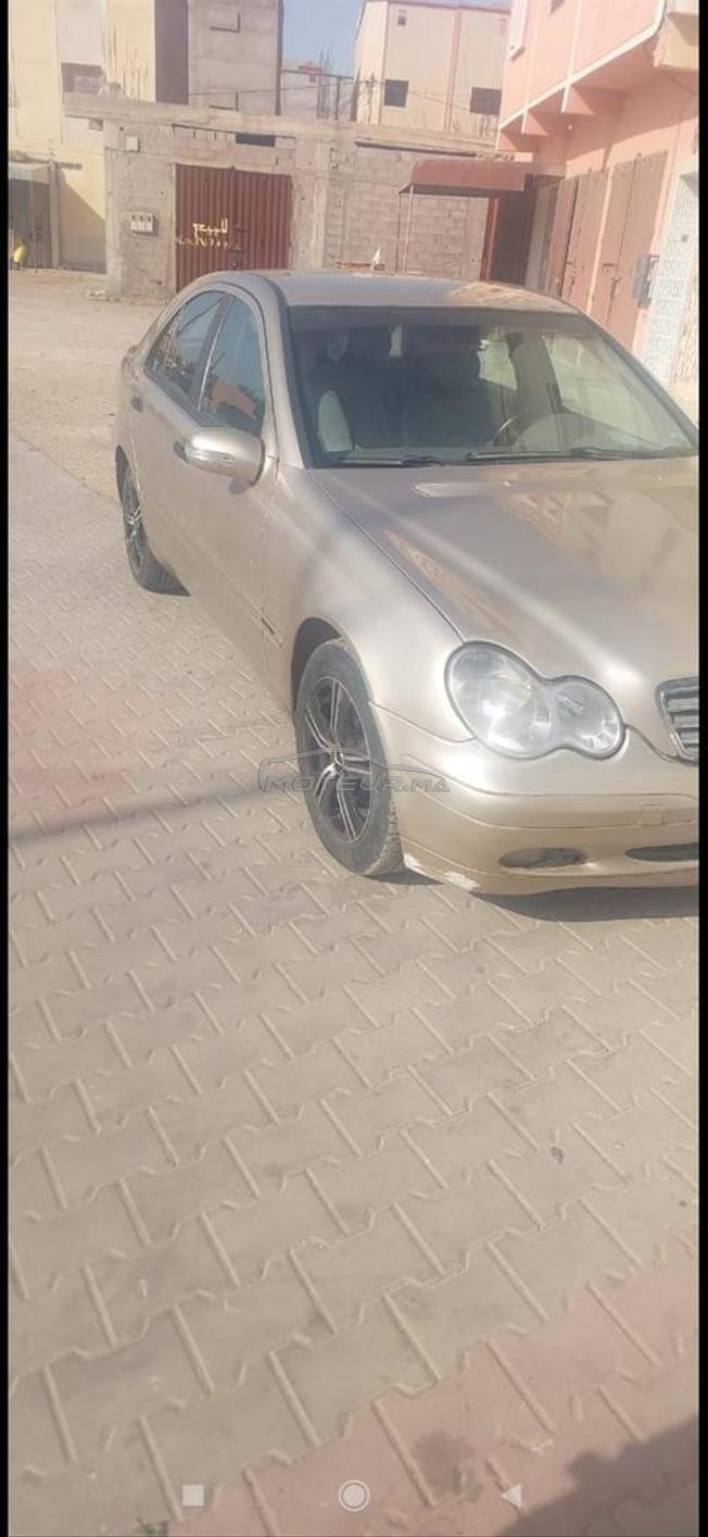 MERCEDES 220 blad