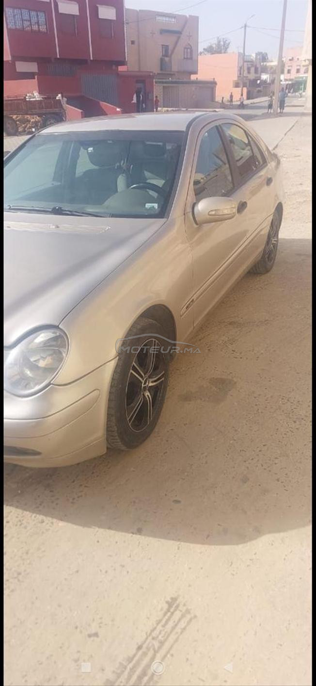 MERCEDES 220 blad