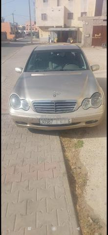 MERCEDES 220 - 2