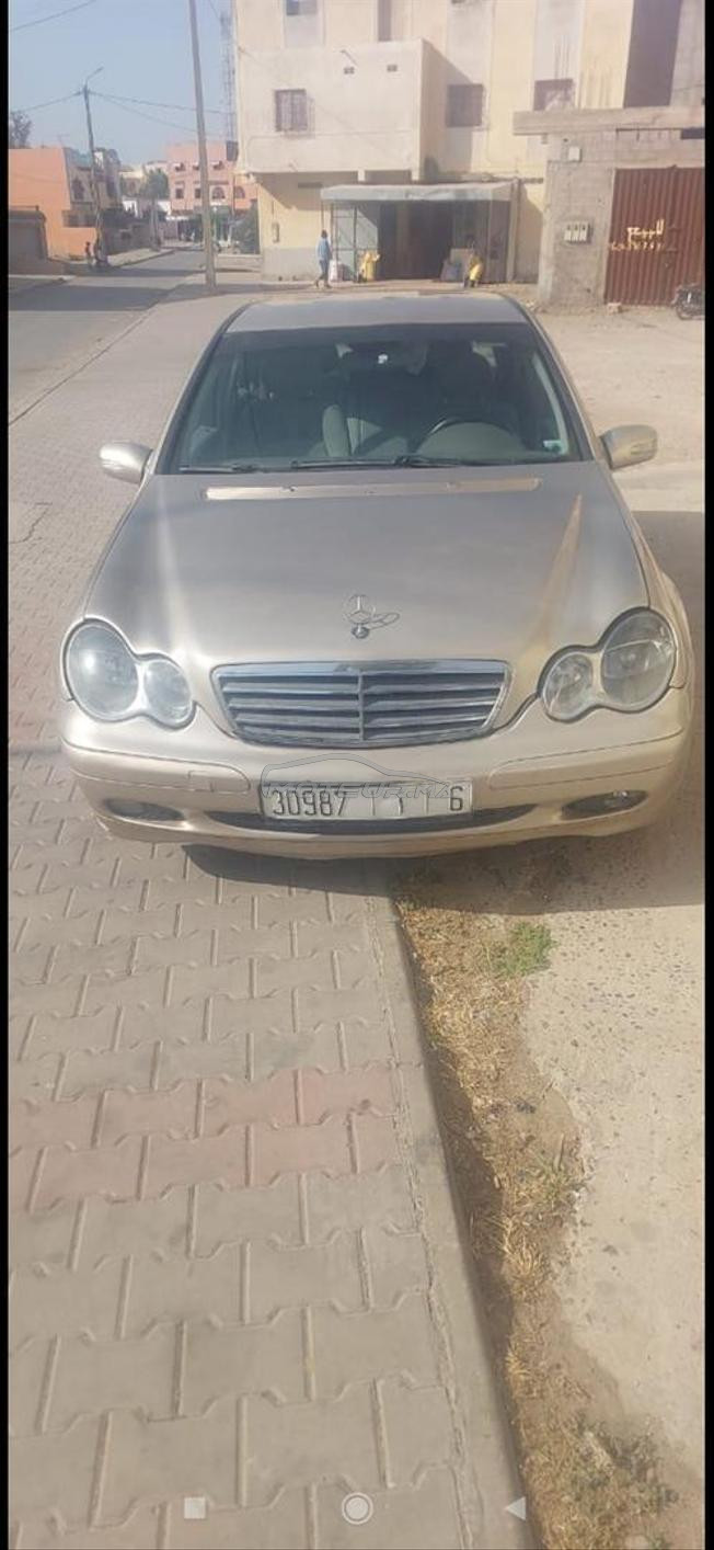 MERCEDES 220 blad