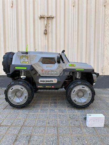VOITURE BIG FUTURISTE 12V - 2