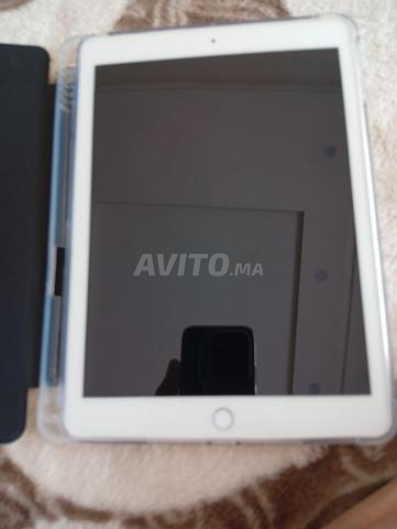 Tablette iPad 2 128G avec carte SIM tout opérateur