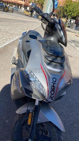Moto - 2