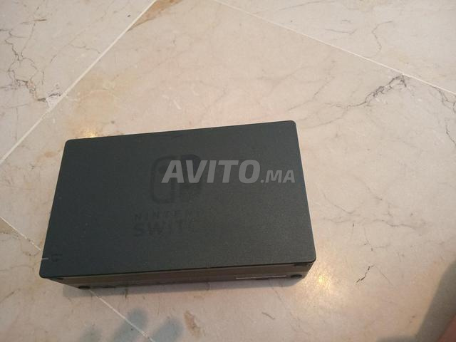 Dock Nintendo Switch en bon état