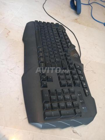 Calvert GXT mécanique gaming RGB - 2