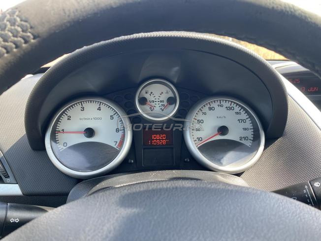 A vendre Peugeot 207 Essence mod 2008 