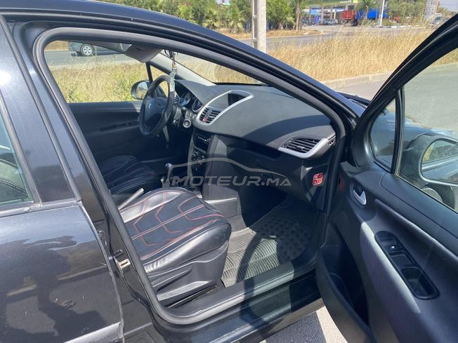 A vendre Peugeot 207 Essence mod 2008 