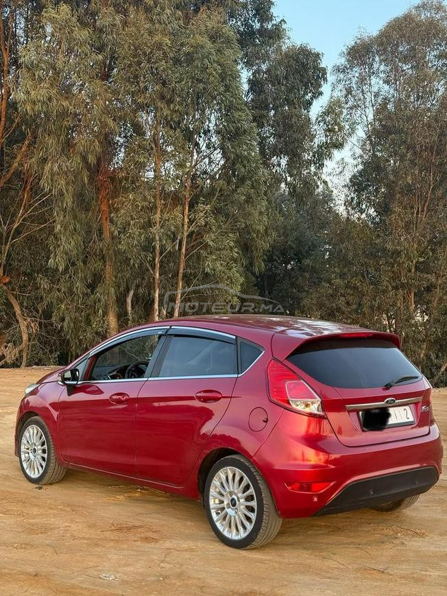 une ford fiesta titanuim model 2016 full option 