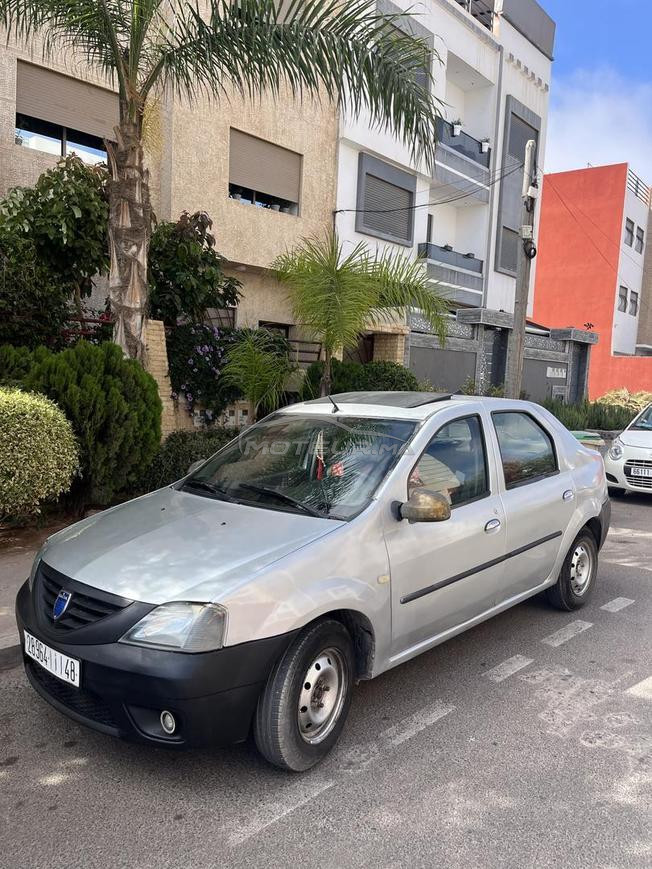 Dacia moudéle 2007 essence 