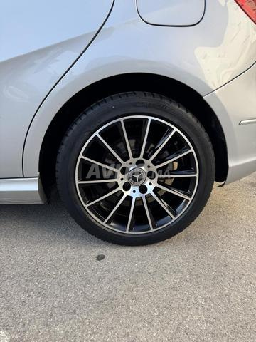 مرسيدس بي 180 - 2