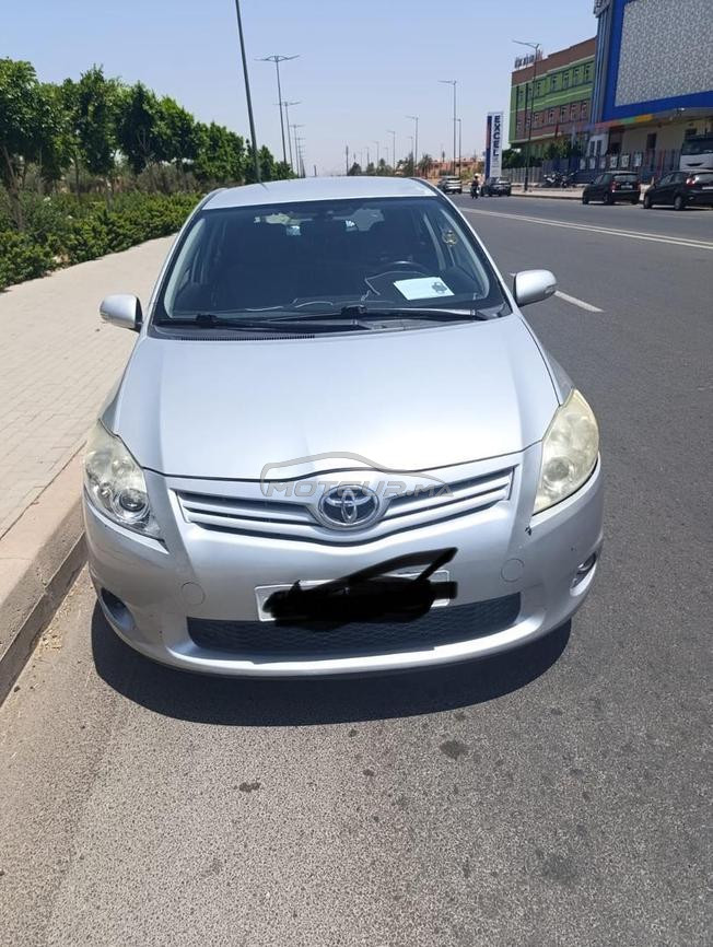 toyota auris 2013