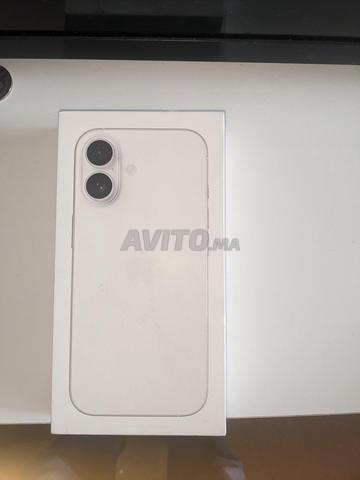 آيفون 17 عادي esim