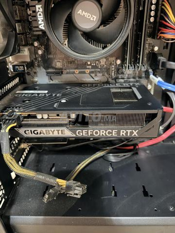 MSI GAMING GeForce RTX 5060 8GB Excellent état - 2