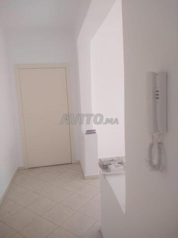 Appartement à louer 5 millions et 1400 dirhams de loyer Amour Sikka