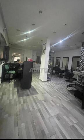Local commercial pour salon de coiffure, beauté et spa (Contrat de gestion permanent)