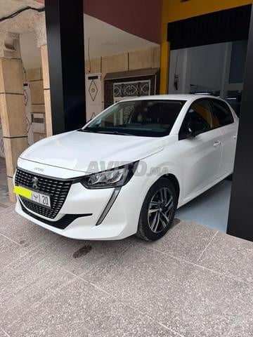 Peugeot 208 Diesel Automatique 2022 à Kénitra
