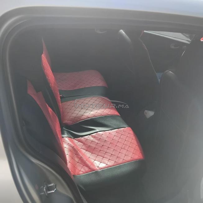 je mets ma voiture megane 2 en vente ou reprisee