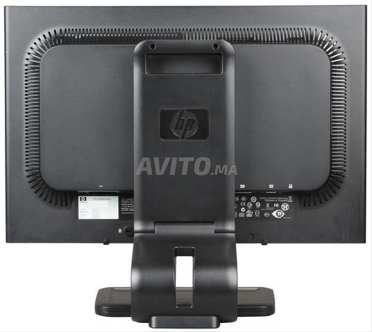 HP Compaq LA2205wg - 2