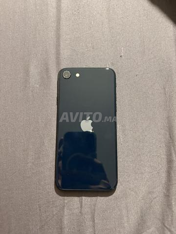 آيفون إس إي 3 الجيل 5G - 2