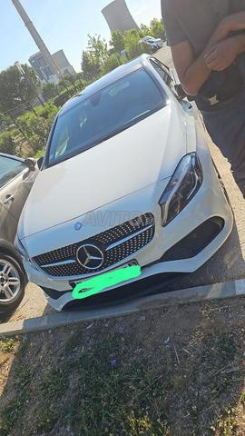 للبيع مرسيدس كلاس A 200 AMG Line جميلة - 2