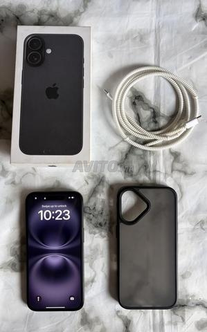 iPhone 16 normal Noir 128 Go