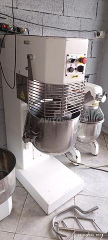 Mélangeur Cosmica 30 litres fabrication italienne fonctionne à 220V - 2