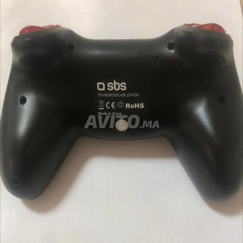 Une manette XBOX - 2