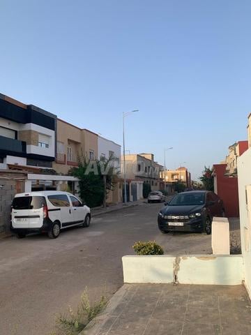أرض فيلا على شكل شريط جنوبية - 2