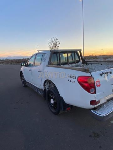 Mitsubishi L200 Modèle 2008 Diesel très propre - 2