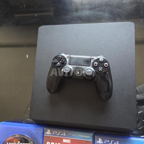 PS4 SLIM ,1TB (1000 Go) avec 4 CD inclus - 2