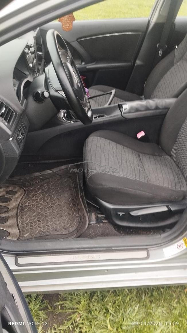 toyota avensis