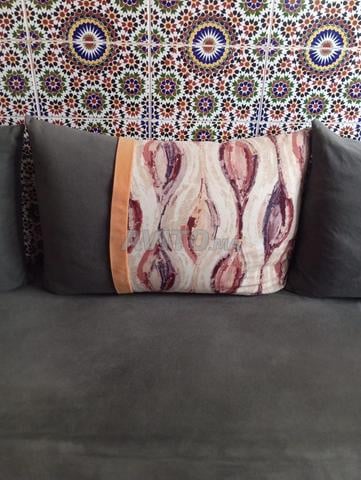2 banquettes à vendre avec 2 coussins et 6 housses de coussin - 2