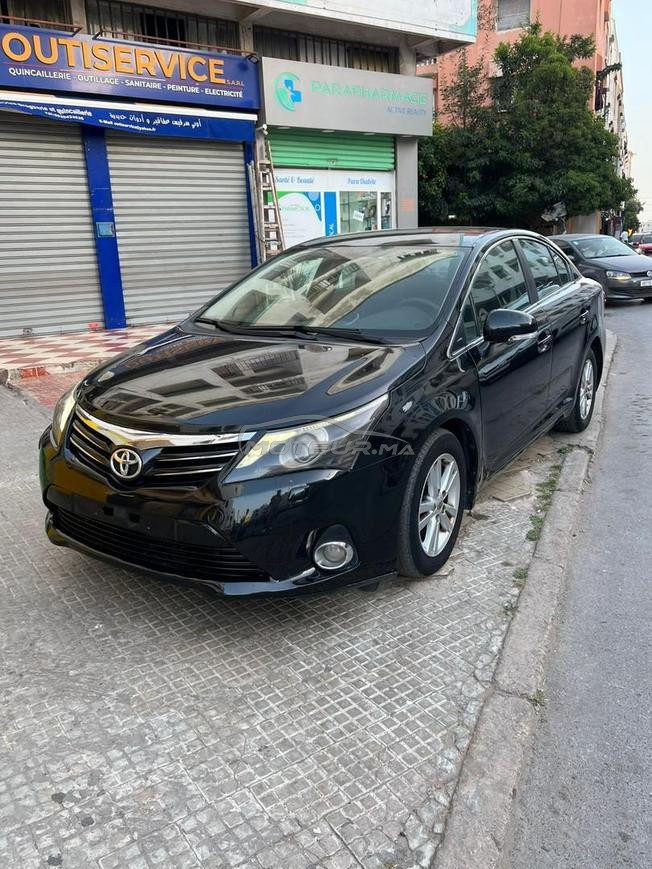 toyota avensis 2014