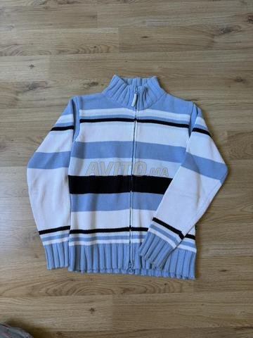 Tenue à vendre - 2