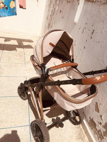Poussette confortable et adaptée au bébé dès la naissance. - 2