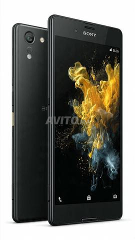 Sony Xperia Z1 32Go Caméra 20.7MP Étanche - 2