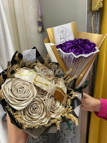 Bouquet artisanal en satin beige & fleurs séchées - 2