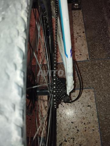 Vélo encore en bon état, à discuter pour les intéressés