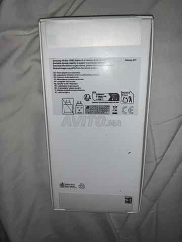 Samsung A17 Noir 128 G - 2