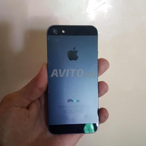 iPhone 5 16Go Gris Très Bon à Excellent État