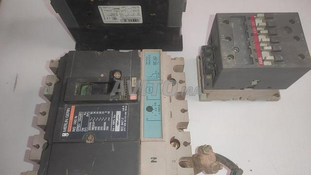 Vente de pièces électriques industrielles d'occasion - Salé - 2