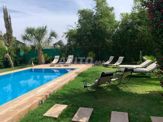 Belle villa 4 chambres piscine jardin