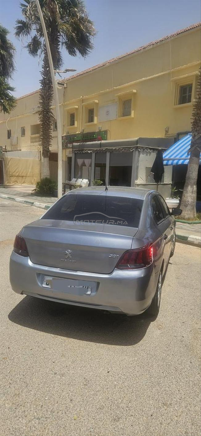 Peugeot 301 Essence Manuelle 2018 à Boujdour