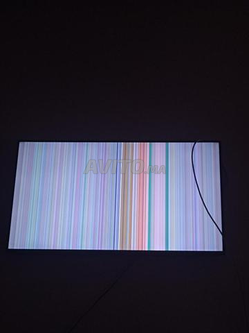 TV Samsung 43 pouces. Problème d'afficheur - 2