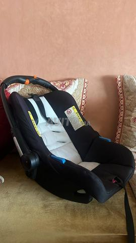 Siège auto pour bébé - 2