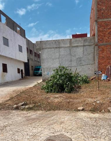 Terrain à vendre à Oued Laou – Quartier Tamendlas