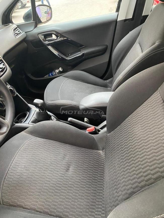 Peugeot 208 Diesel Manuelle 2018 à Casablanca