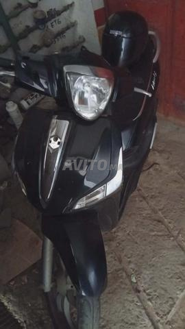 بيaggio liberty 49cc 4t - 2
