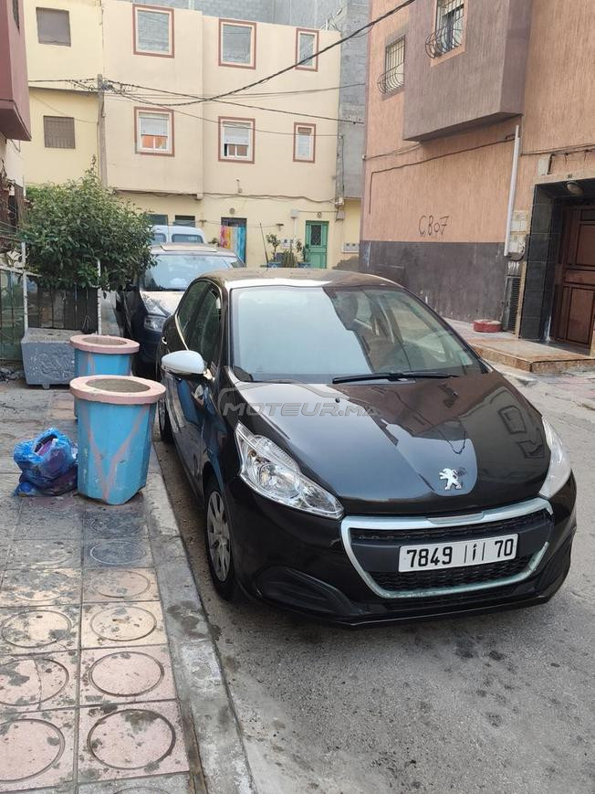 Peugeot 208 2019 à Dakhla